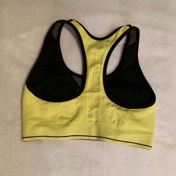 NWOT Reversible Calvin Klein sports bra - Picture 6 of 8